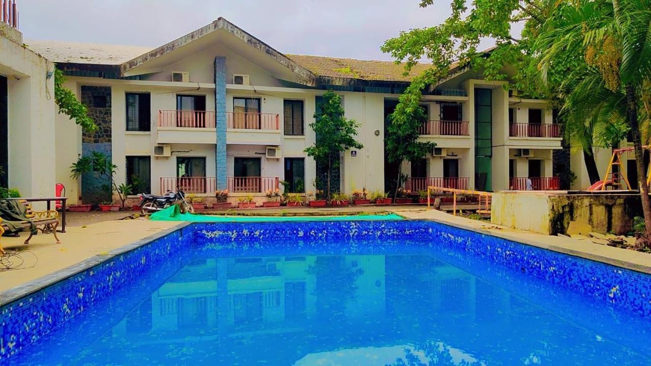 Indus Valley Resort Lonavala Bagian luar foto
